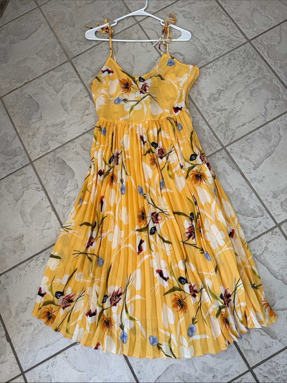 Tinsel Yellow Floral Pleated Sundress